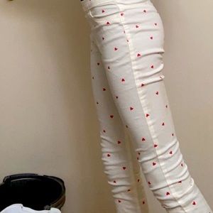 WHITE AND RED HEARTS JEANS